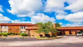Quality Inn & Suites Kansas City International (MCI) Airport Parking