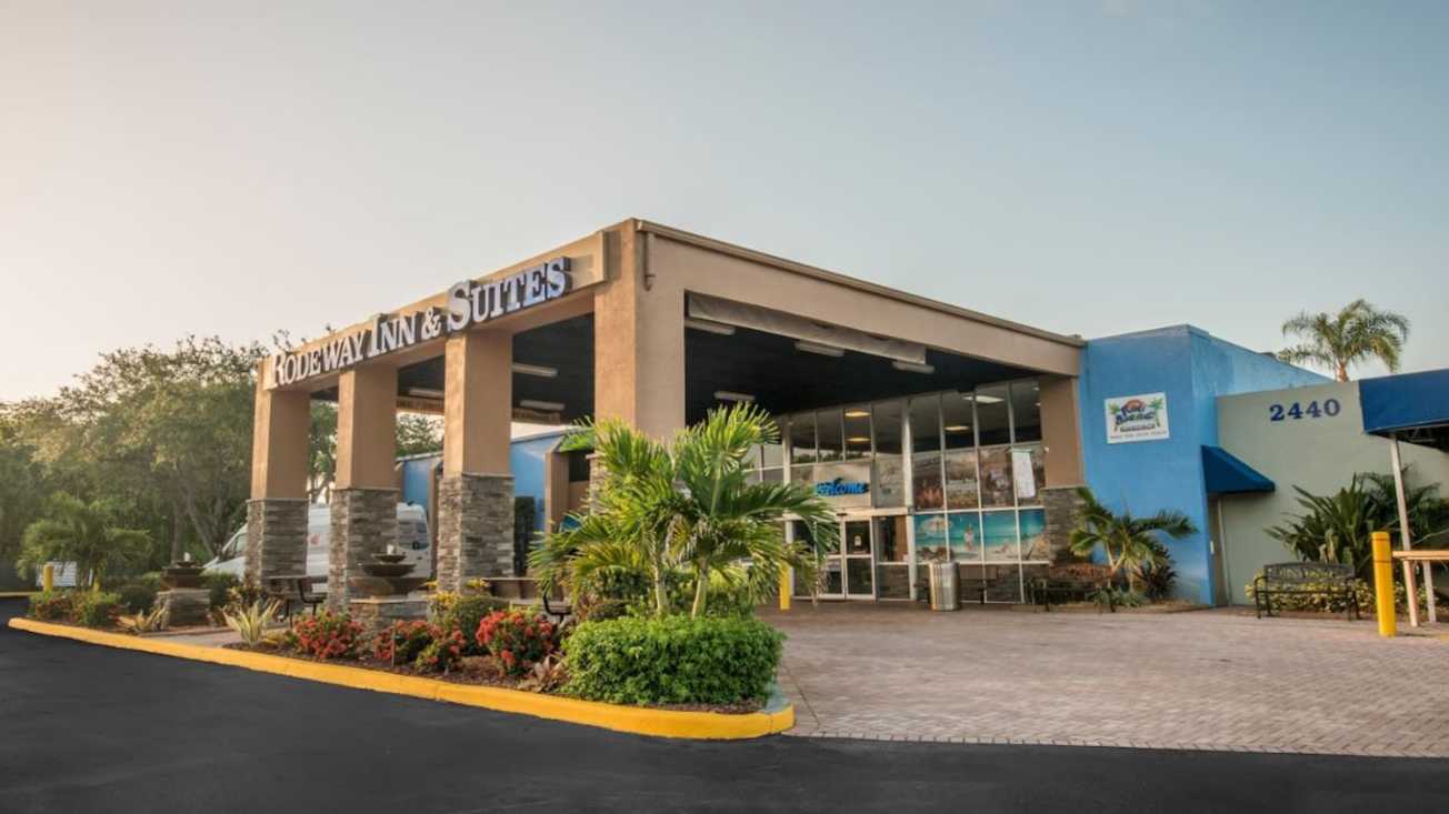 Fasttrack Fort Lauderdale Airport (FLL) Parking