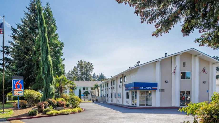 Motel 6 SEA Airport Parking