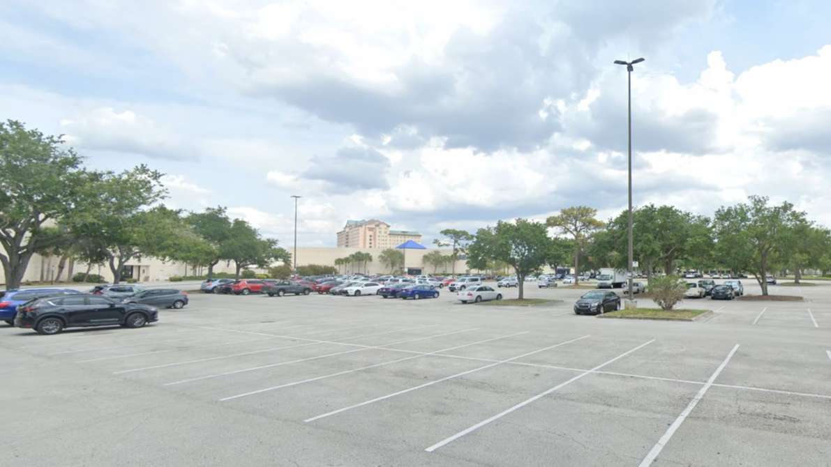 BMI (BEST DAYS) At Florida Mall MCO Airport Parking - Outdoor Self Park