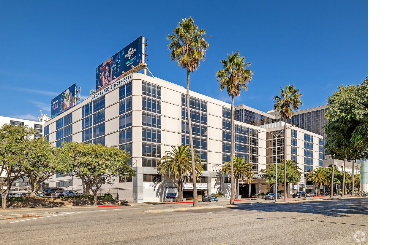 Four Points by Sheraton LAX Airport Parking (Discount Deal!)